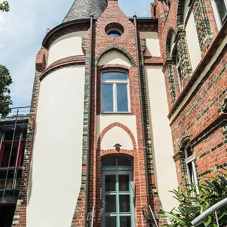 Apartmenthaus Am Dom Mit Parkplatz *