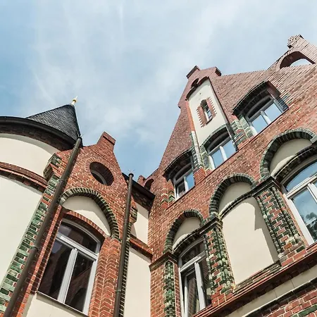 Apartmenthaus Am Dom Mit Parkplatz *