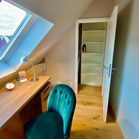 Apartmenthaus Am Dom Mit Parkplatz