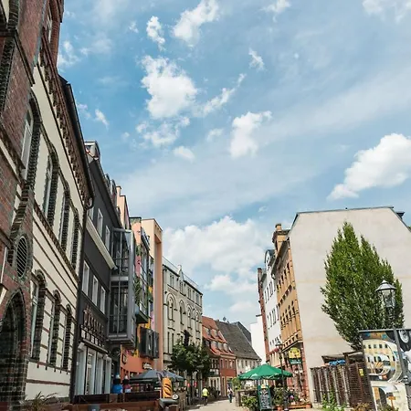 Apartmenthaus Am Dom Mit Parkplatz * Zwickau