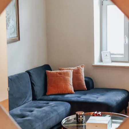 Apartmenthaus Am Dom Mit Parkplatz *