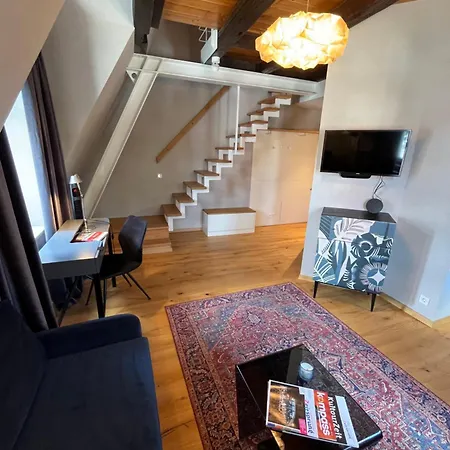 Apartmenthaus Am Dom Mit Parkplatz *