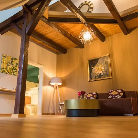 Apartmenthaus Am Dom Mit Parkplatz Διαμέρισμα *