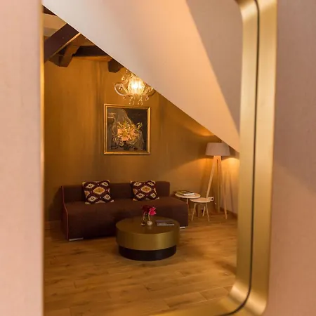 Apartmenthaus Am Dom Mit Parkplatz *