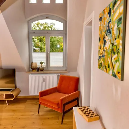 Apartmenthaus Am Dom Mit Parkplatz Τσβικάου